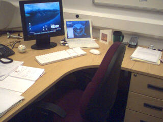 2004-03-03-Desk_mk2.jpg